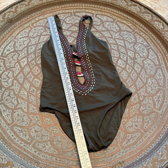 BECCA Quest One-Piece Swimsuit, Olive Green, XS - Picture 8 of 8